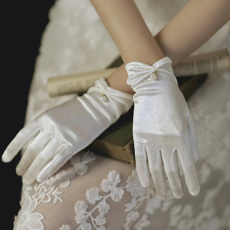 Bridal Gloves Short Elegant Satin Wedding Glove with Pearl Bows Sun-Protective Stretchable Vintage-Style Gloves Accessories
