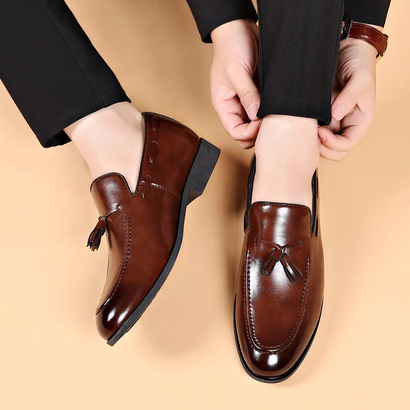 2026 New Large Size Men's Leather Shoes Business Formal Casual Wedding Knot Shoes round Toe Flat Heel Rubber Outsole