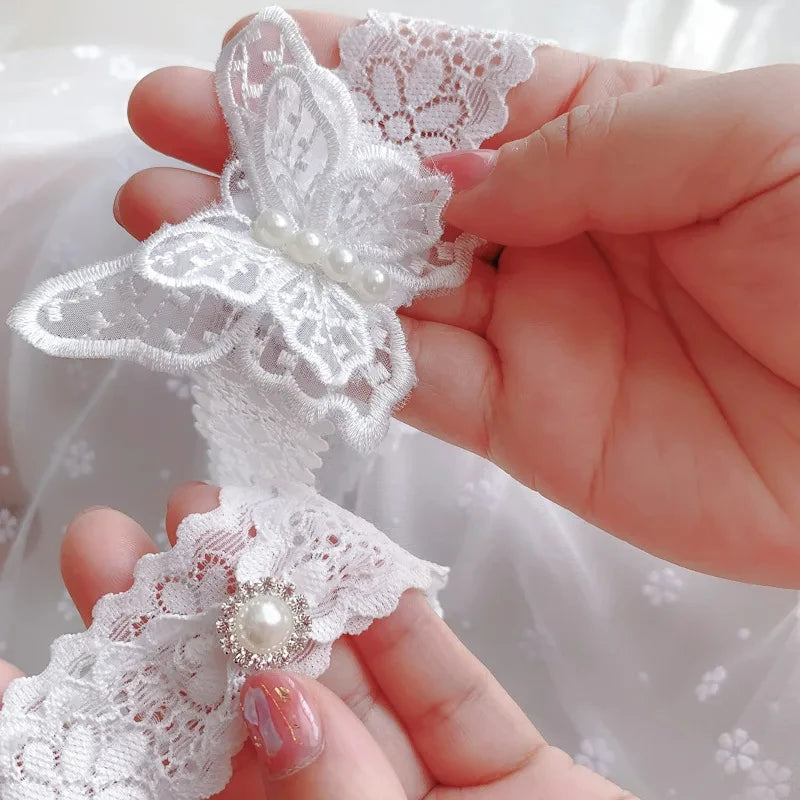 Popular White 2 Pieces Wedding Garters Butterfly Lace Bridal Garter Pearls Leg Ring for Bride