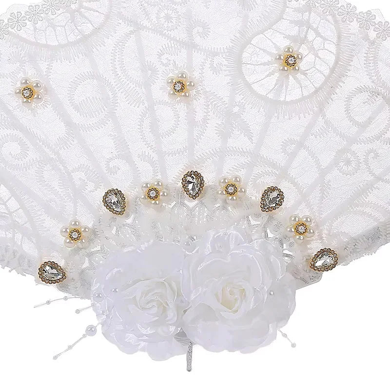 A Wedding Decoration Fan, Snow White Art Flower Decoration Wedding Supplies, Suitable for Bridal Engagement and Wedding Season,