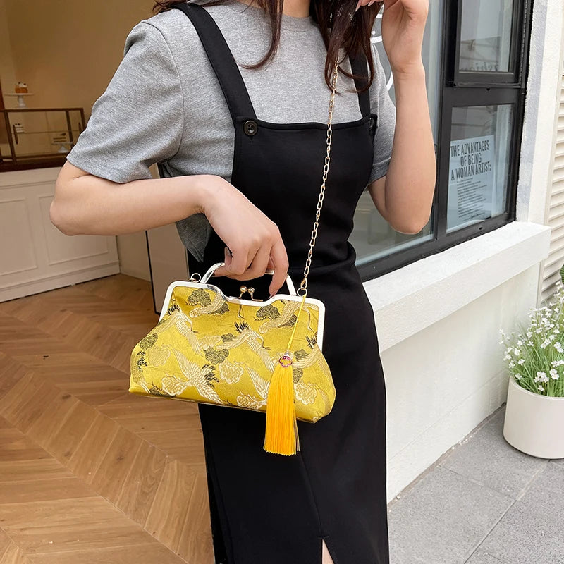 Vintage Tassel Shoulder Clutch