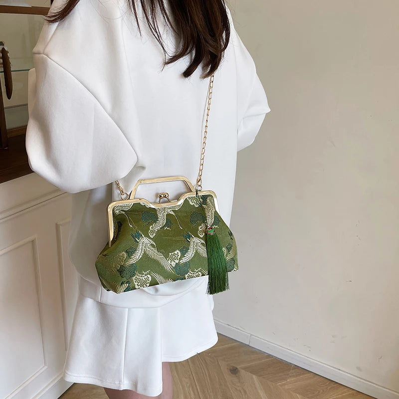 Vintage Tassel Shoulder Clutch