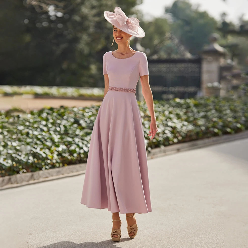 Pale Pink Mother of the Bride Dress for Weddings Short Sleeves Women's Wedding Guest Gowns A Line Beading Scoop Formal Part Gown