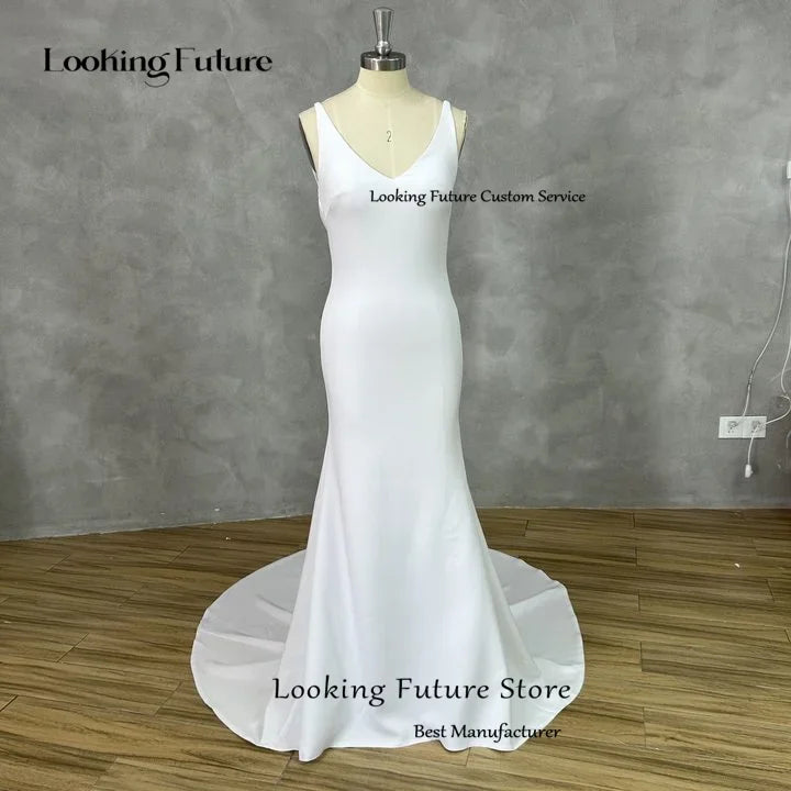 Sexy Mermaid Wedding Dress V-Neck Open Back Boho Wedding Gowns Simple Plain Long Train Buttons Beach Bridal Dress Robe De Mariee