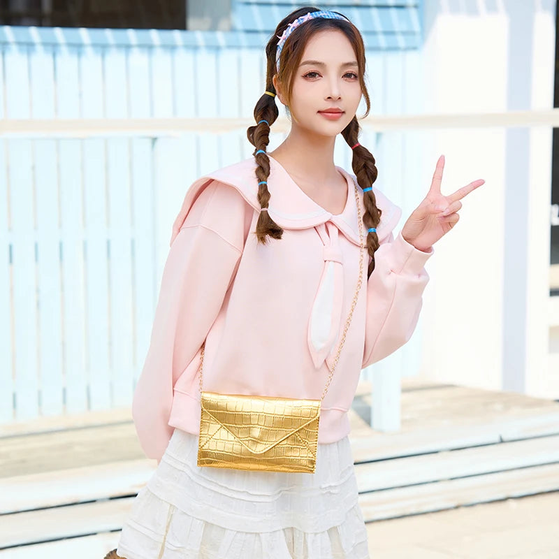 Banquet Chain Shoulder Clutch