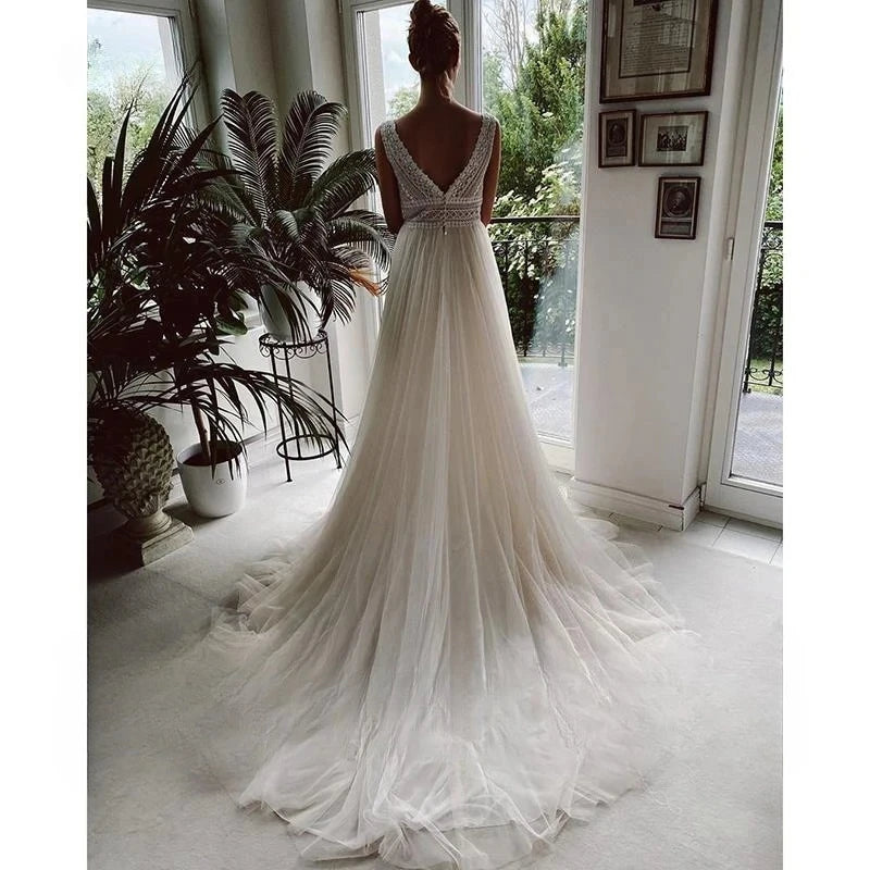 Customized Bohemian Wedding Dresses V Neck Appliques Lace Tulle Ivory Elegant Prom Gowns A-Line Bride Boho Vestidos De Novia