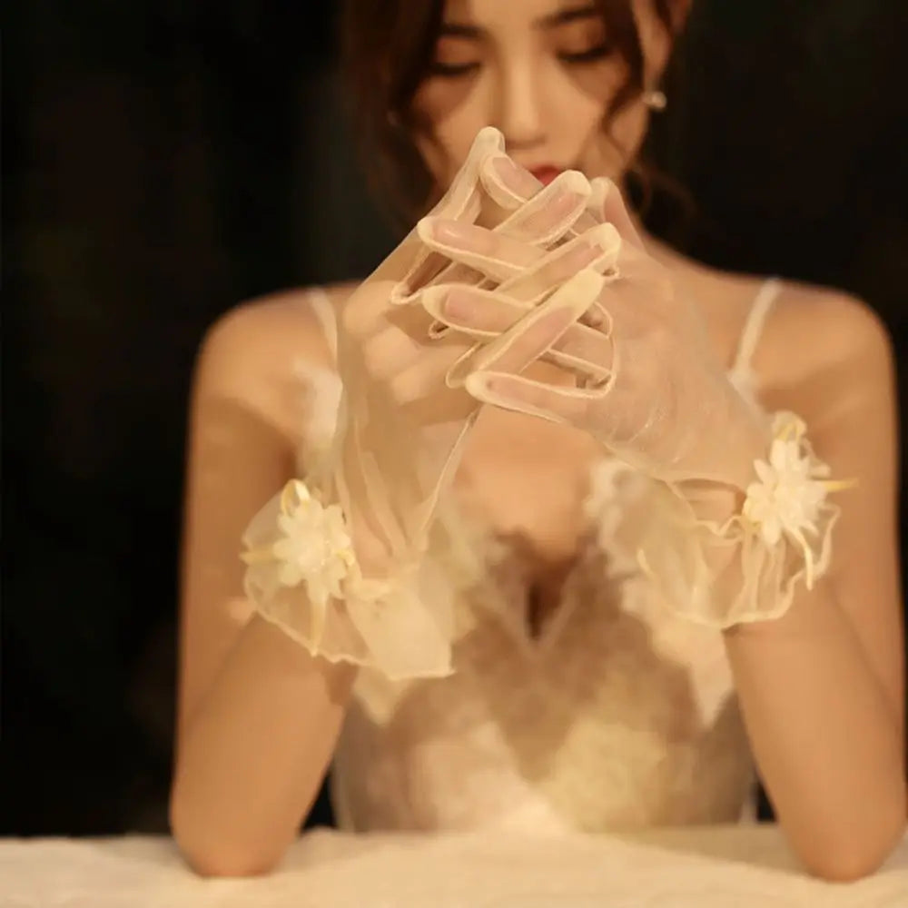 Wrist-Length Satin Bridal Gloves with Pearl and Bow