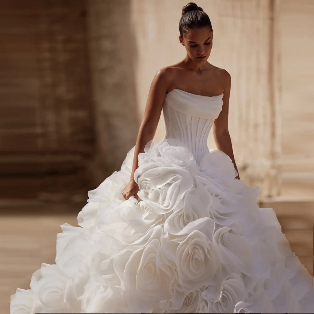 Charming Luxury Women Wedding Dresses Sexy Strapless Bride Gowns Banquet Mopping Length Princess Vestidos De Novias Customized