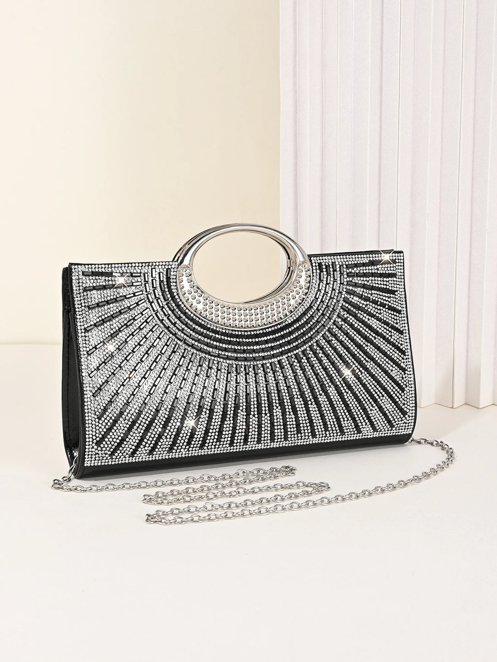 Women's Dinner Bag, European and American Retro Big Ring Clutch, Advanced Texture Diamond Flash Bridal Dinner Bag