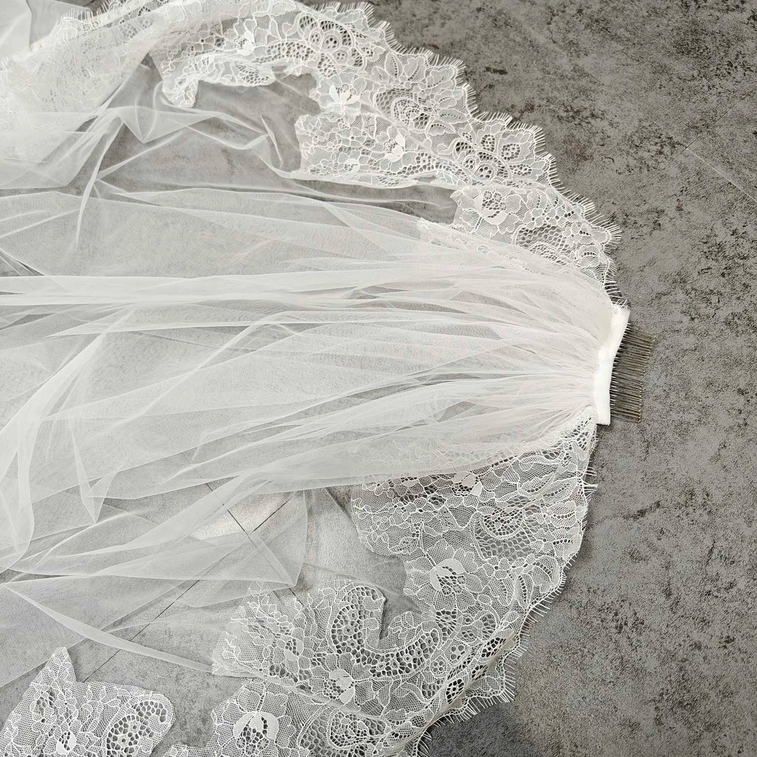 Customized Elegant Long Wedding Veil with Eyelash Lace, Single Tier 2.5m/3m/3.5m Ivory Wedding Veil with Comb, Lace Bridal Veil