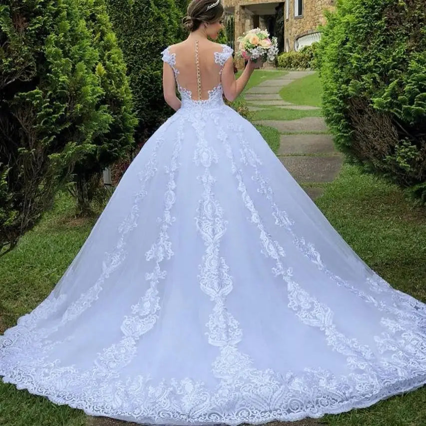 V-Neck Luxury Lace Ball Gown Wedding Dress with Train