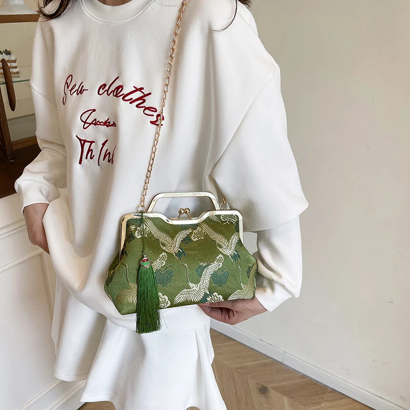 Vintage Tassel Shoulder Clutch
