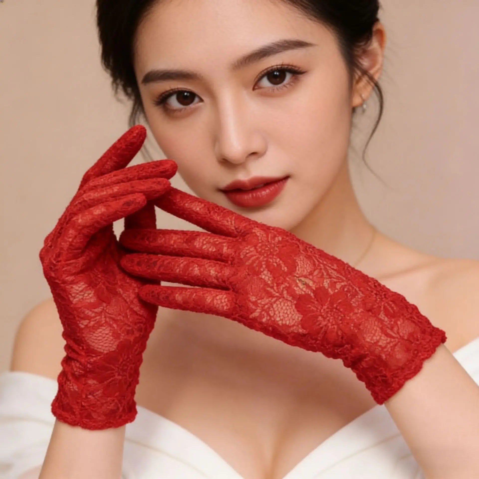 Short Printed Tulle Lace Bridal Gloves