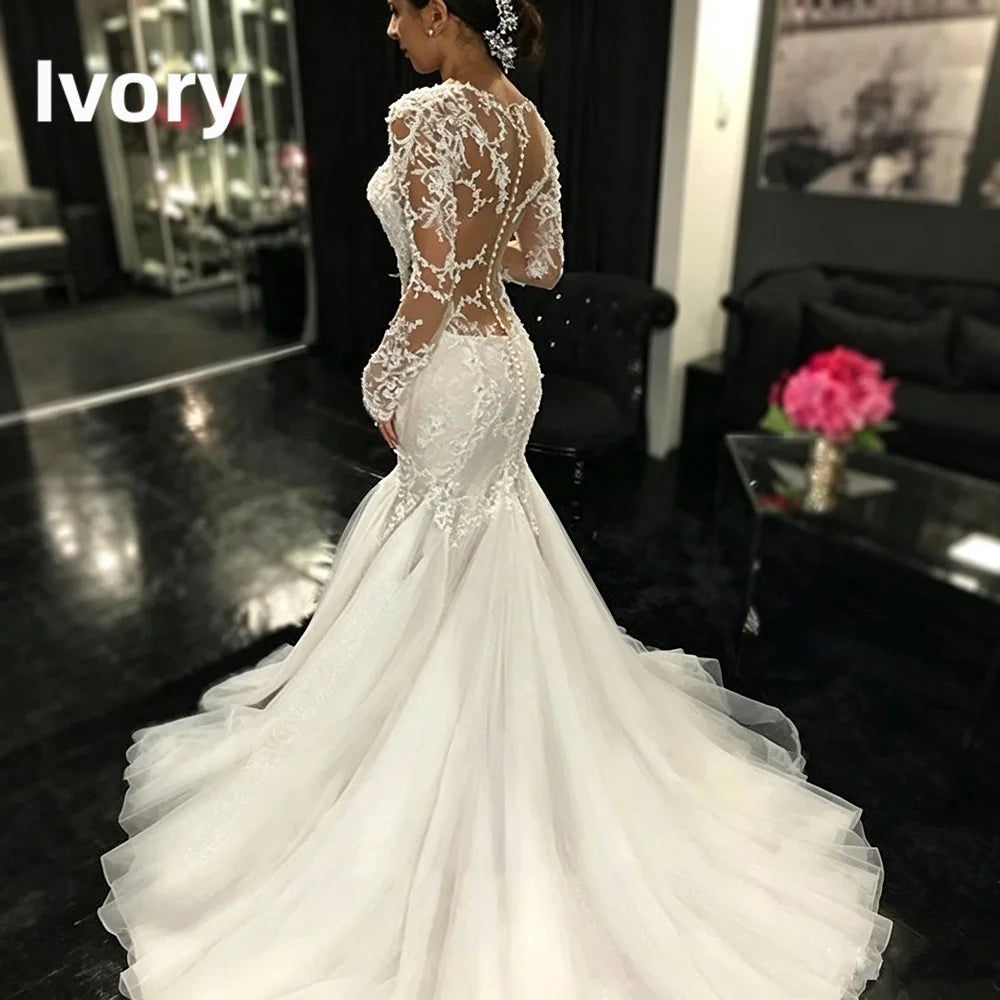 Long Sleeve Mermaid Wedding Dresses Sheer V Neck Lace Appliques Illusion Back Bridal Gown Sweep Train Tulle Vestido De Novia