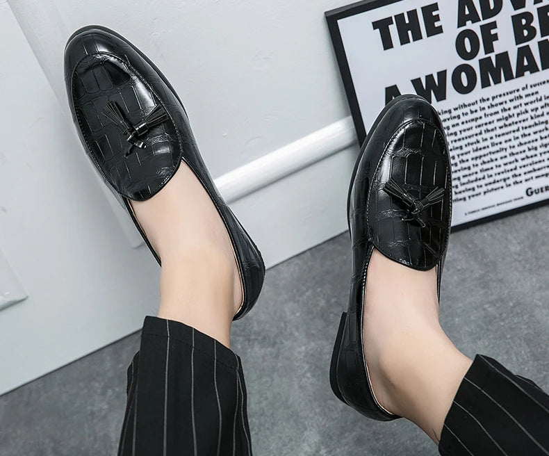 Wedding Shoes For Men Slip On Loafers Trend Tassels Leather Shoes Male Men’s Dress Shoes Business Shoes Men British Style Formal