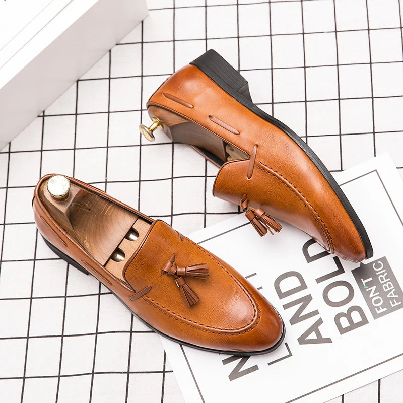 Wedding Shoes For Men Slip On Loafers Trend Tassels Leather Shoes Male Men’s Dress Shoes Business Shoes Men British Style Formal