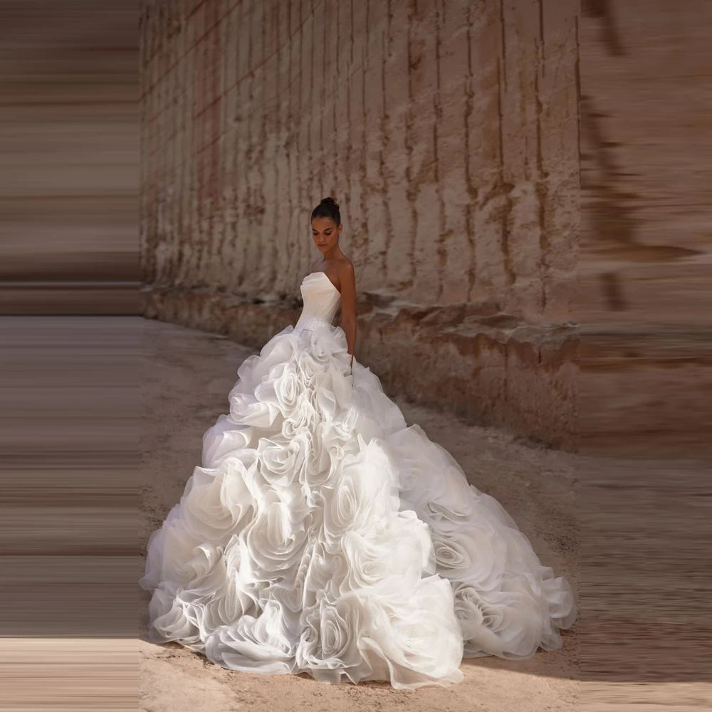 Charming Luxury Women Wedding Dresses Sexy Strapless Bride Gowns Banquet Mopping Length Princess Vestidos De Novias Customized