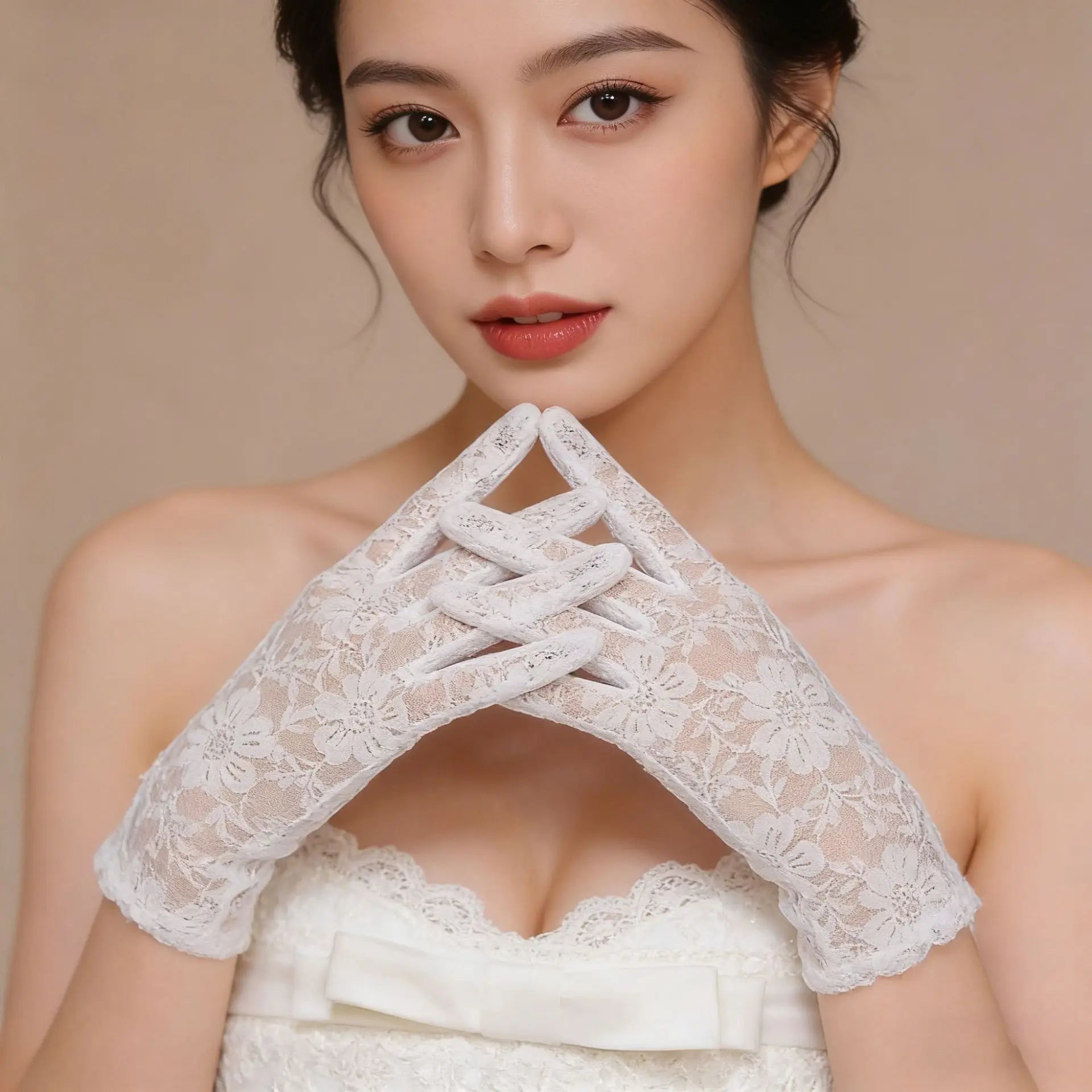 Short Printed Tulle Lace Bridal Gloves