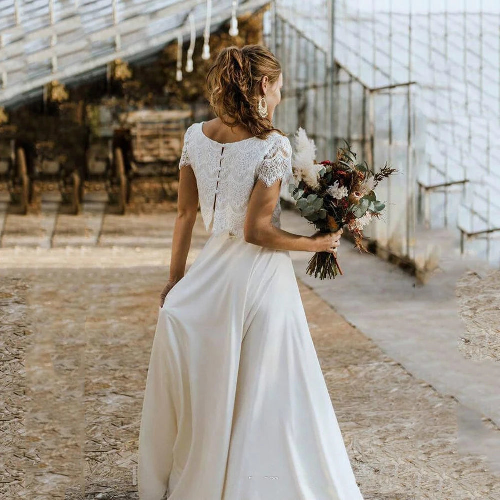 Gorgeous Bohemian Two Pieces Wedding Dress 2023 LaceTop Short Sleeve Bridal Gown Jewel Neck Beach Wedding Gown Vestidos De Novia