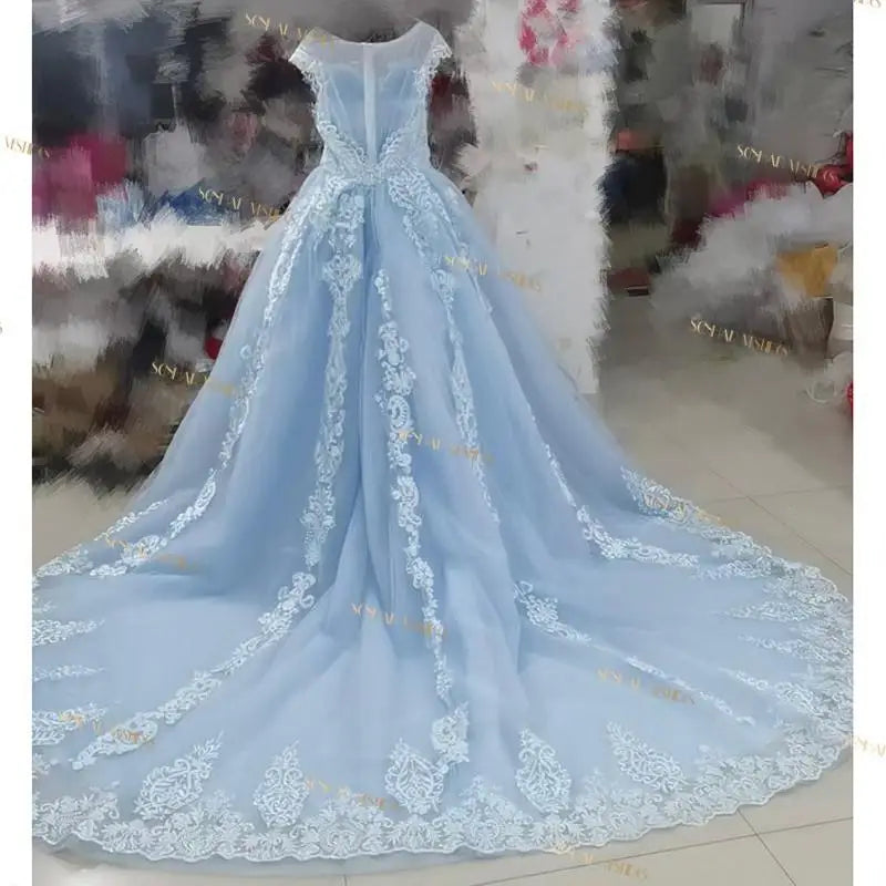 V-Neck Luxury Lace Ball Gown Wedding Dress with Train