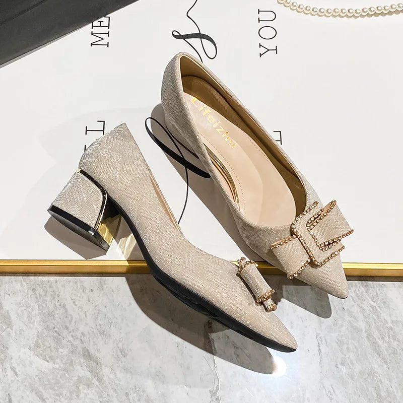 Big Size35-43 Women Pointed Toe Dress Shoes Diamond Bow-knot Buckle Design Med Heel Pumps Chunky Heels Bride Wedding Party Shoe