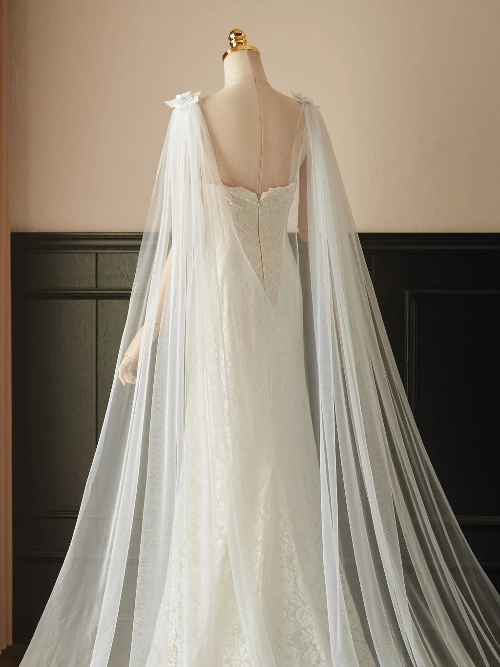 Appliqué Long Tulle Bridal Cape & Wrap - Luzilly Bridal & Apparel