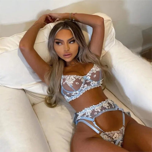 Bridal Floral Embroidered Bra, Thong & Garter Set - Luzilly Bridal & Apparel