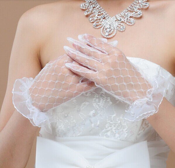 Short Lace Finger Gloves - Luzilly Bridal & Apparel