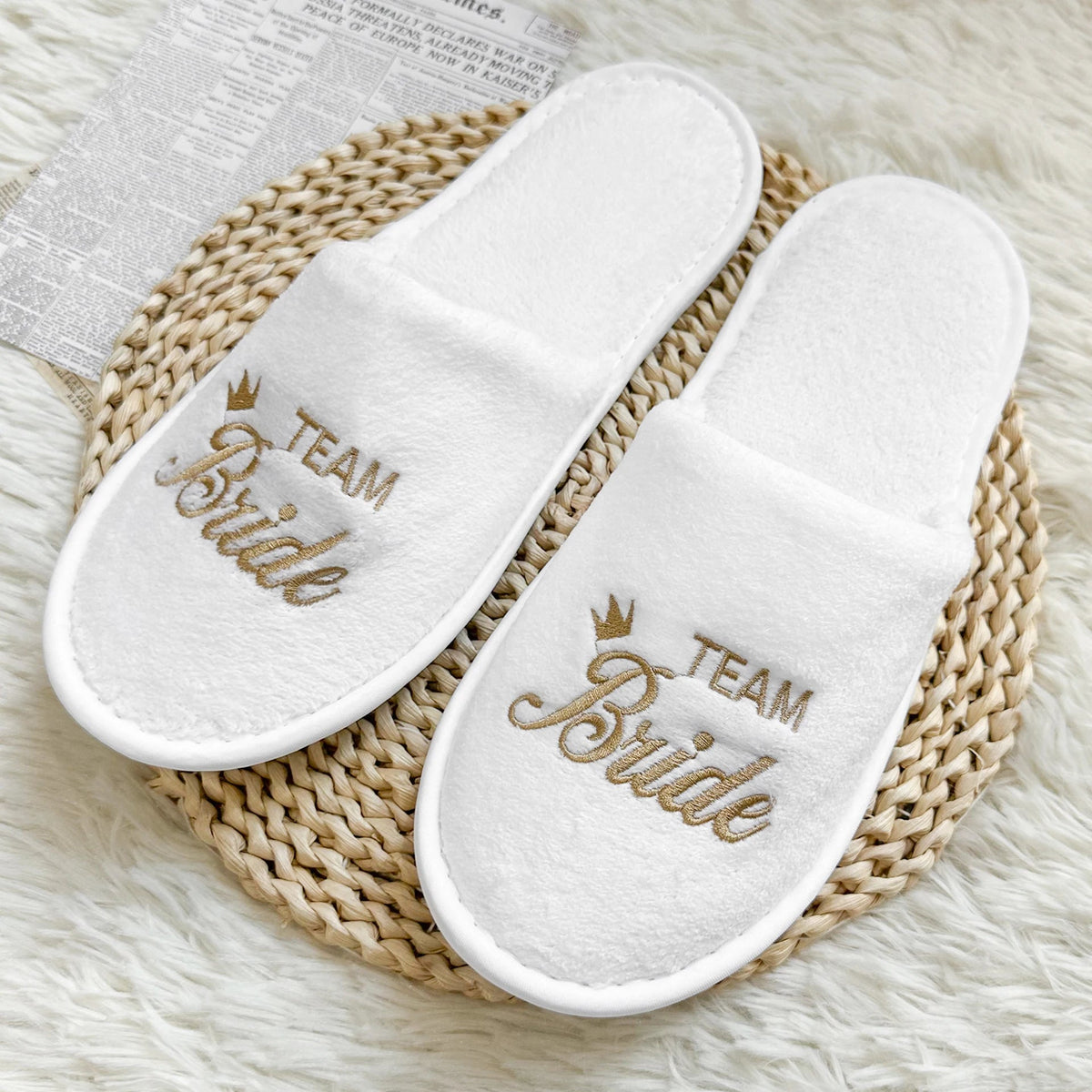 Bridal Party Embroidered Plush Slippers Set - Luzilly Bridal & Apparel