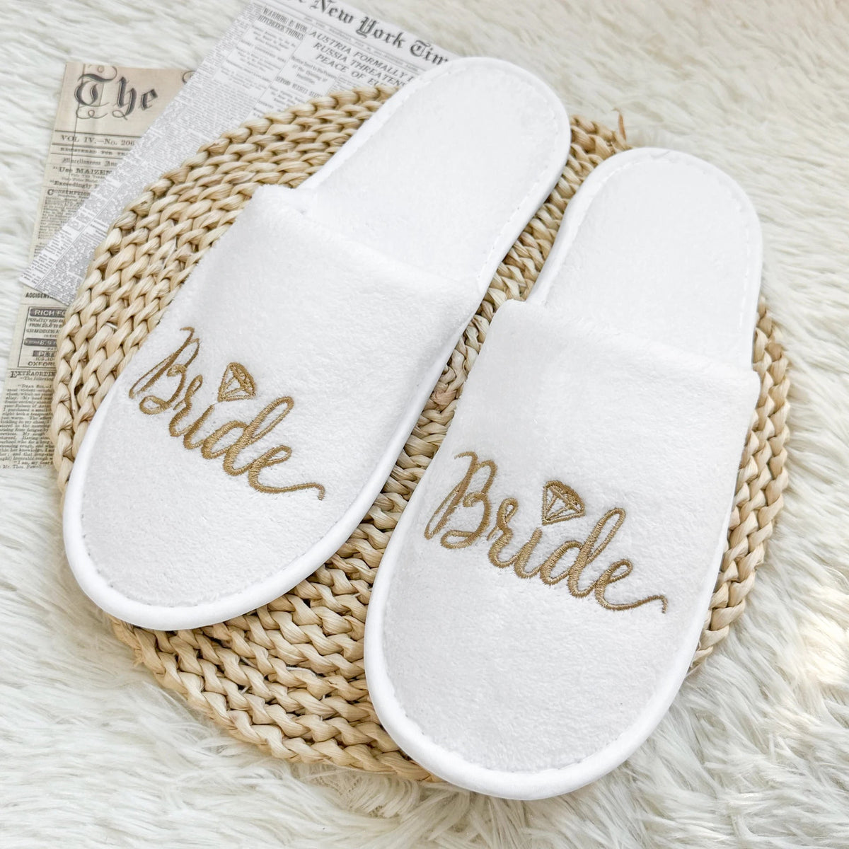 Bridal Party Embroidered Plush Slippers Set - Luzilly Bridal & Apparel