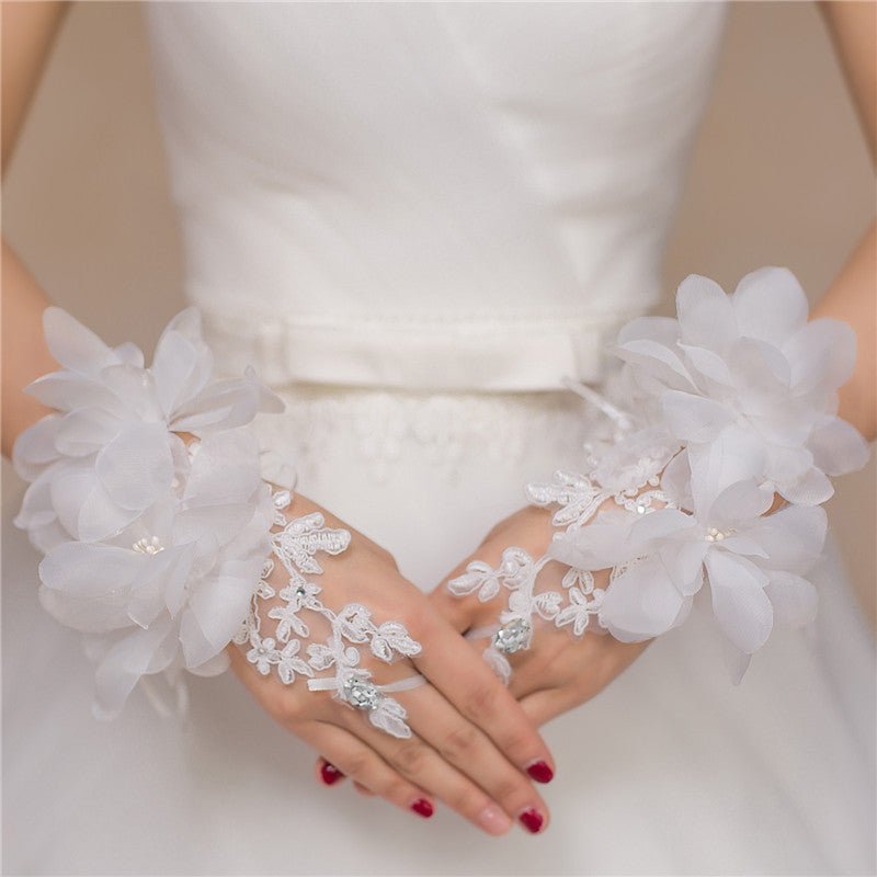 Bridal Wedding Red White Short Lace Wedding Gloves - Luzilly Bridal & Apparel