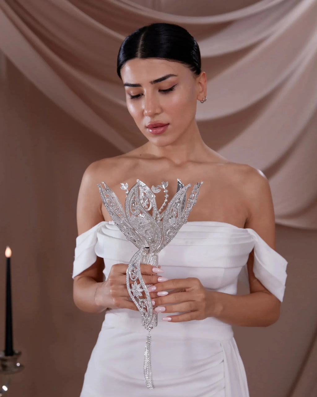 Bride Bouquet Holder, Wedding Accessories - Luzilly Bridal & Apparel
