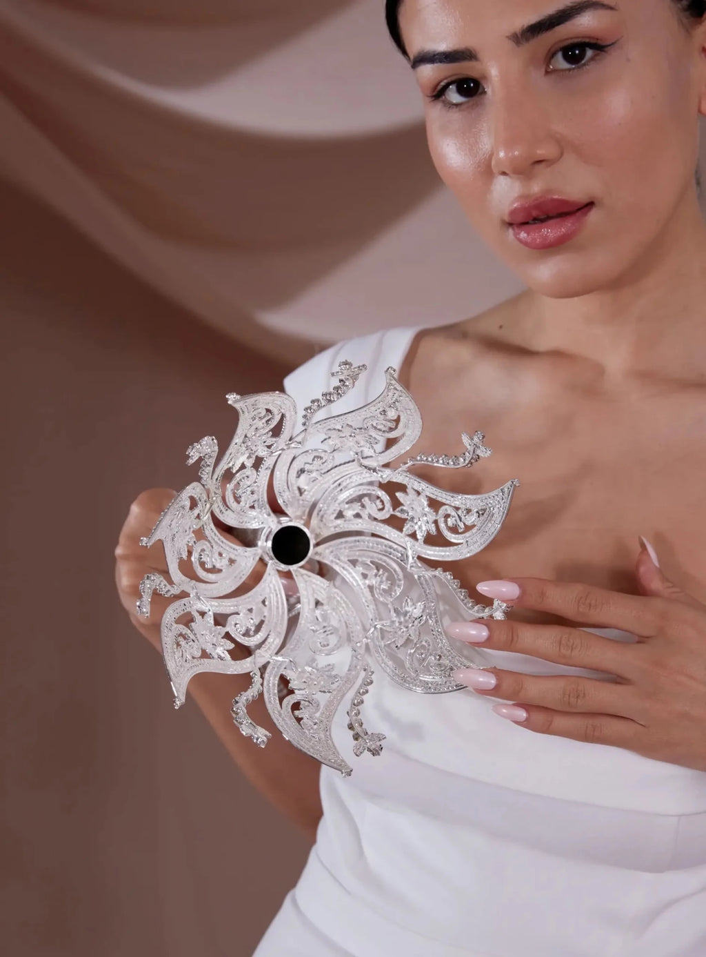 Bride Bouquet Holder, Wedding Accessories - Luzilly Bridal & Apparel