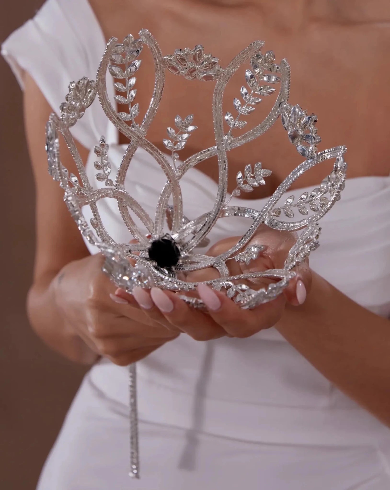 Bride Bouquet Holder, Wedding Accessories - Luzilly Bridal & Apparel