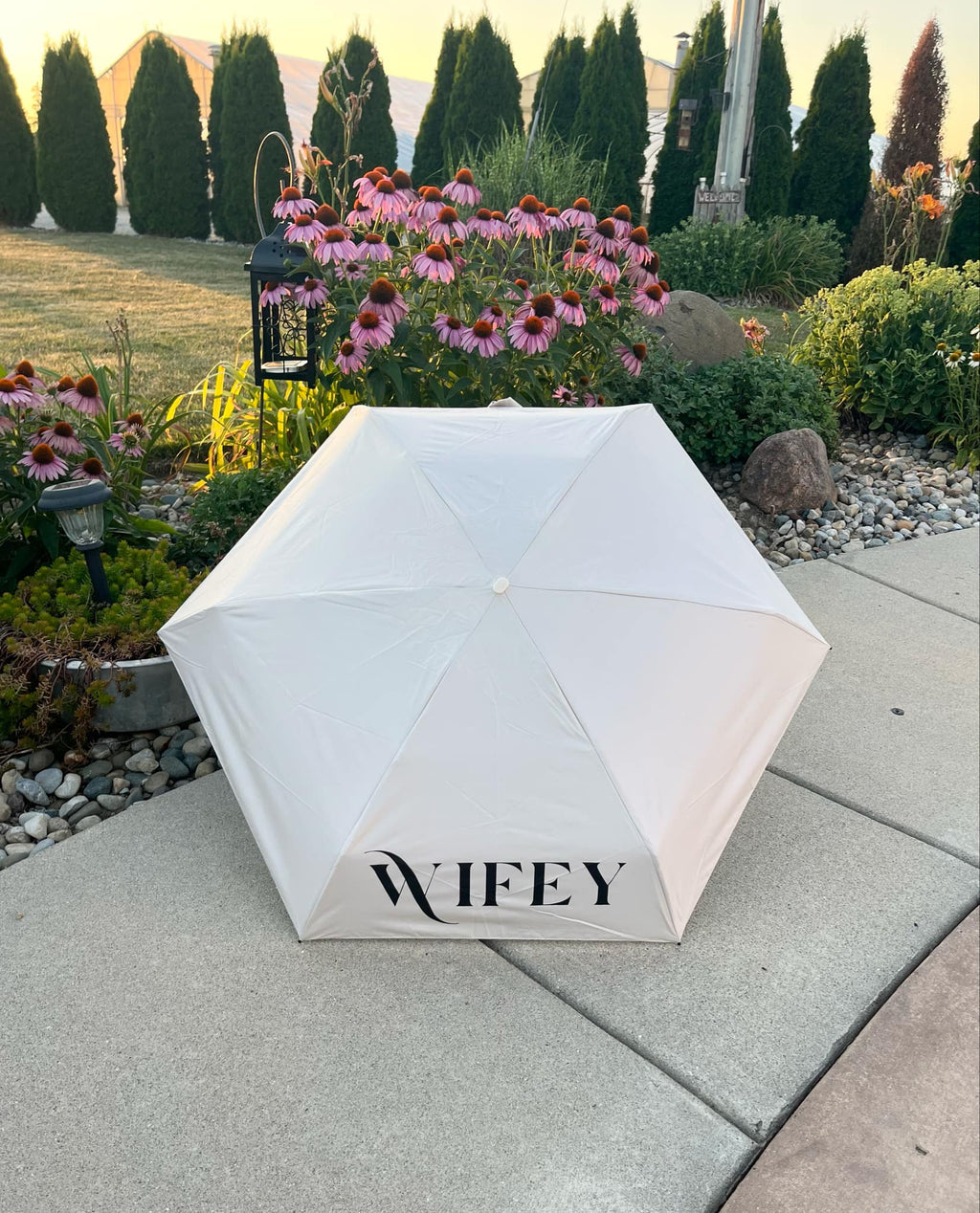 Bride or Wifey Pocket Umbrella - Luzilly Bridal & Apparel