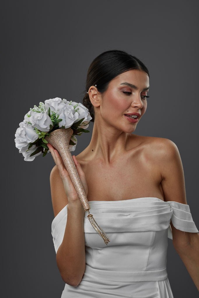 Bridesmaid Bouquet, Quinceañera Bouquet - Luzilly Bridal & Apparel