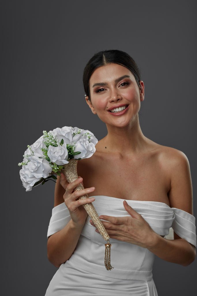 Bridesmaid Bouquet, Quinceañera Bouquet - Luzilly Bridal & Apparel