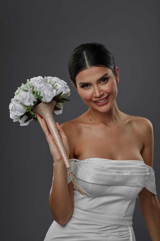 Bridesmaid Bouquet, Quinceañera Bouquet - Luzilly Bridal & Apparel