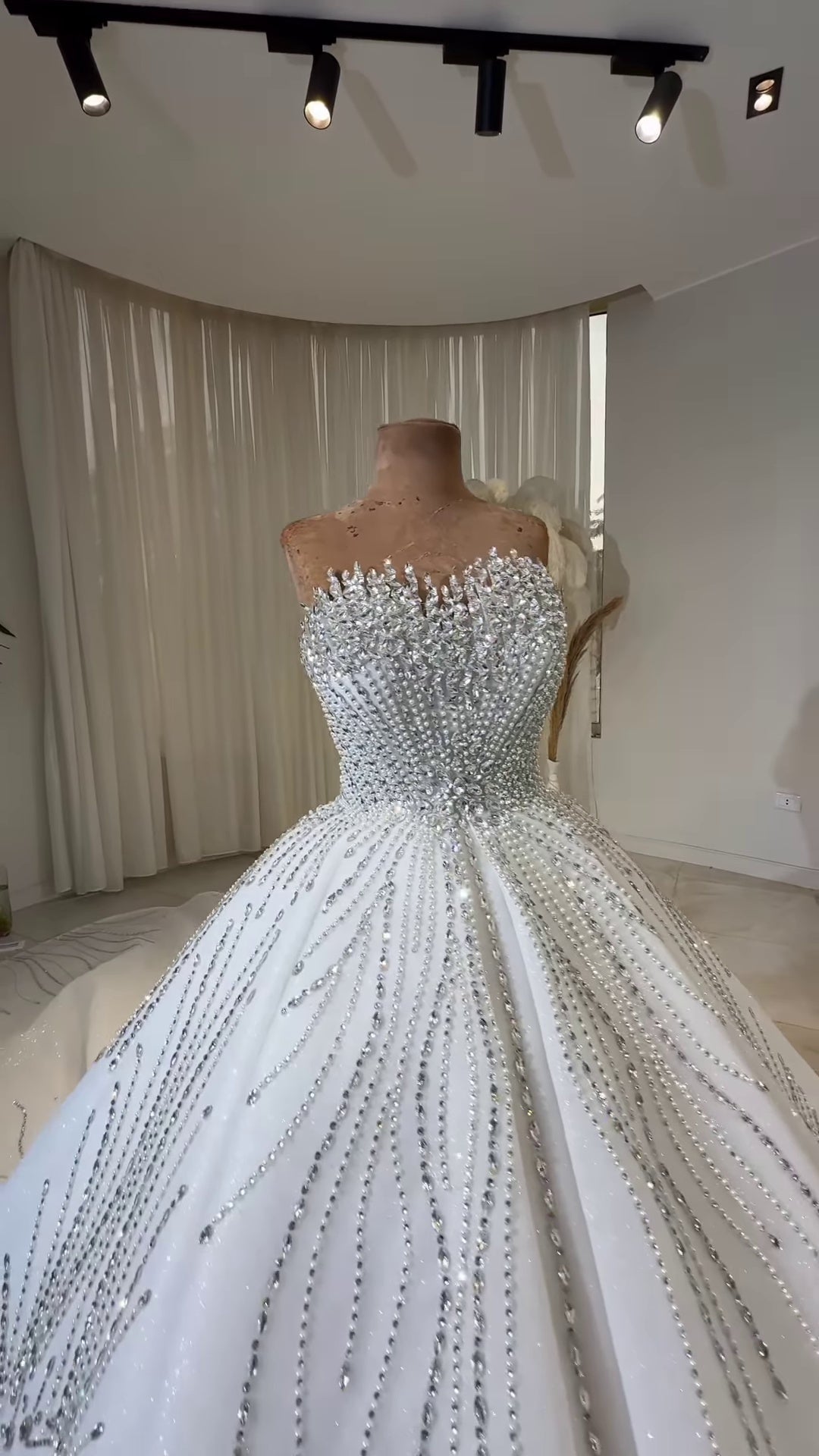 Celeste Crystal Ball Gown Bridal Dress GD106 - Luzilly Bridal & Apparel