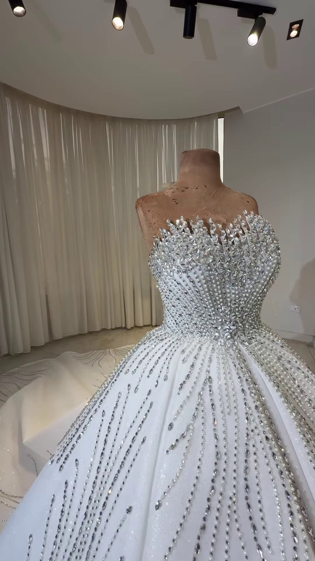Celeste Crystal Ball Gown Bridal Dress GD106 - Luzilly Bridal & Apparel