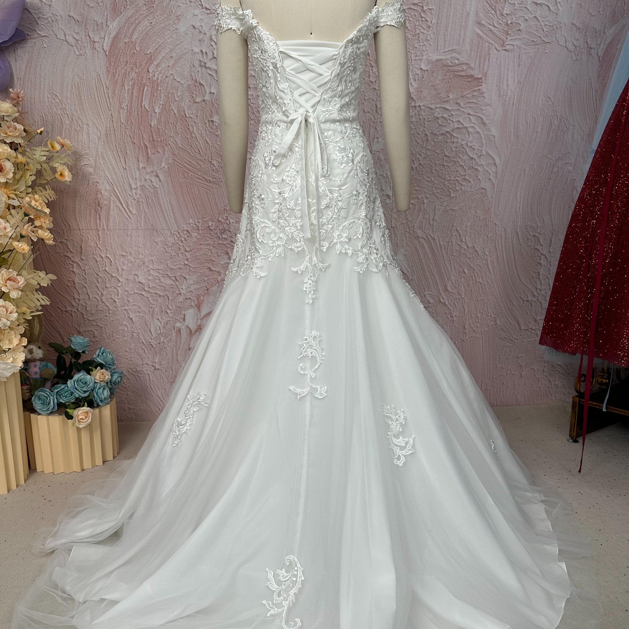 Classic Off-White Wedding Gown - Luzilly Bridal & Apparel