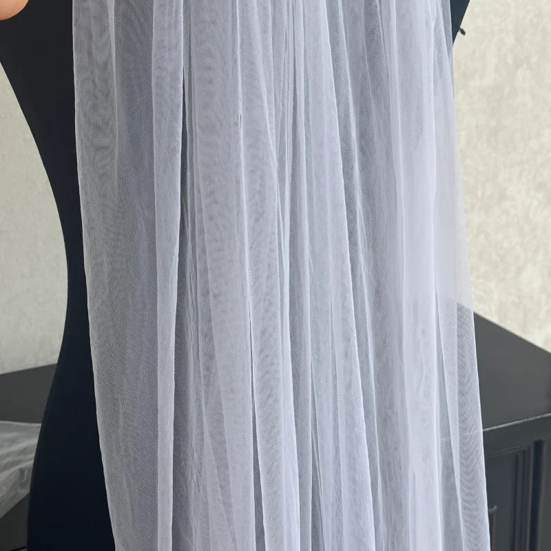 Classic Plain Tulle Cathedral Wedding Veil - Luzilly Bridal & Apparel