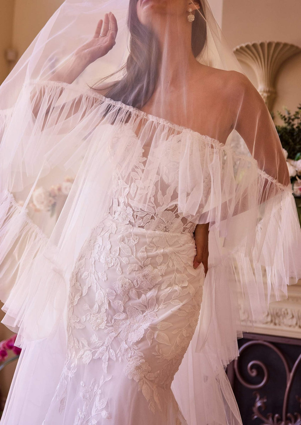 Couture Ruffle Edge 2-Tier Veil - Luzilly Bridal & Apparel