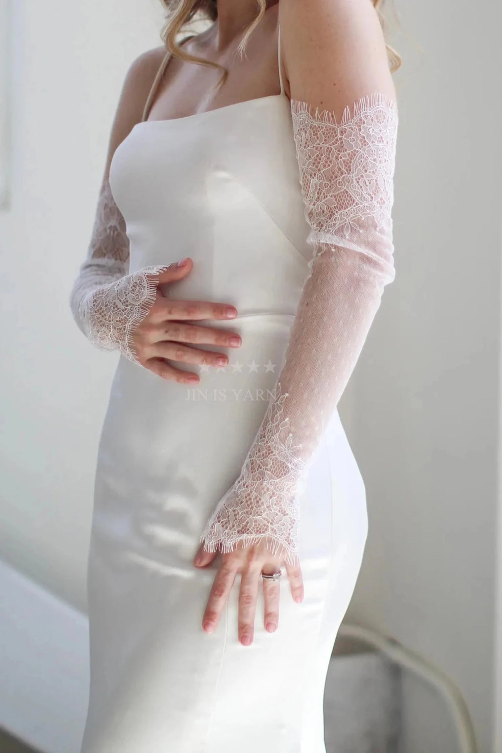 Customized Chantilly Lace Fingerless Bridal Gloves - Luzilly Bridal & Apparel