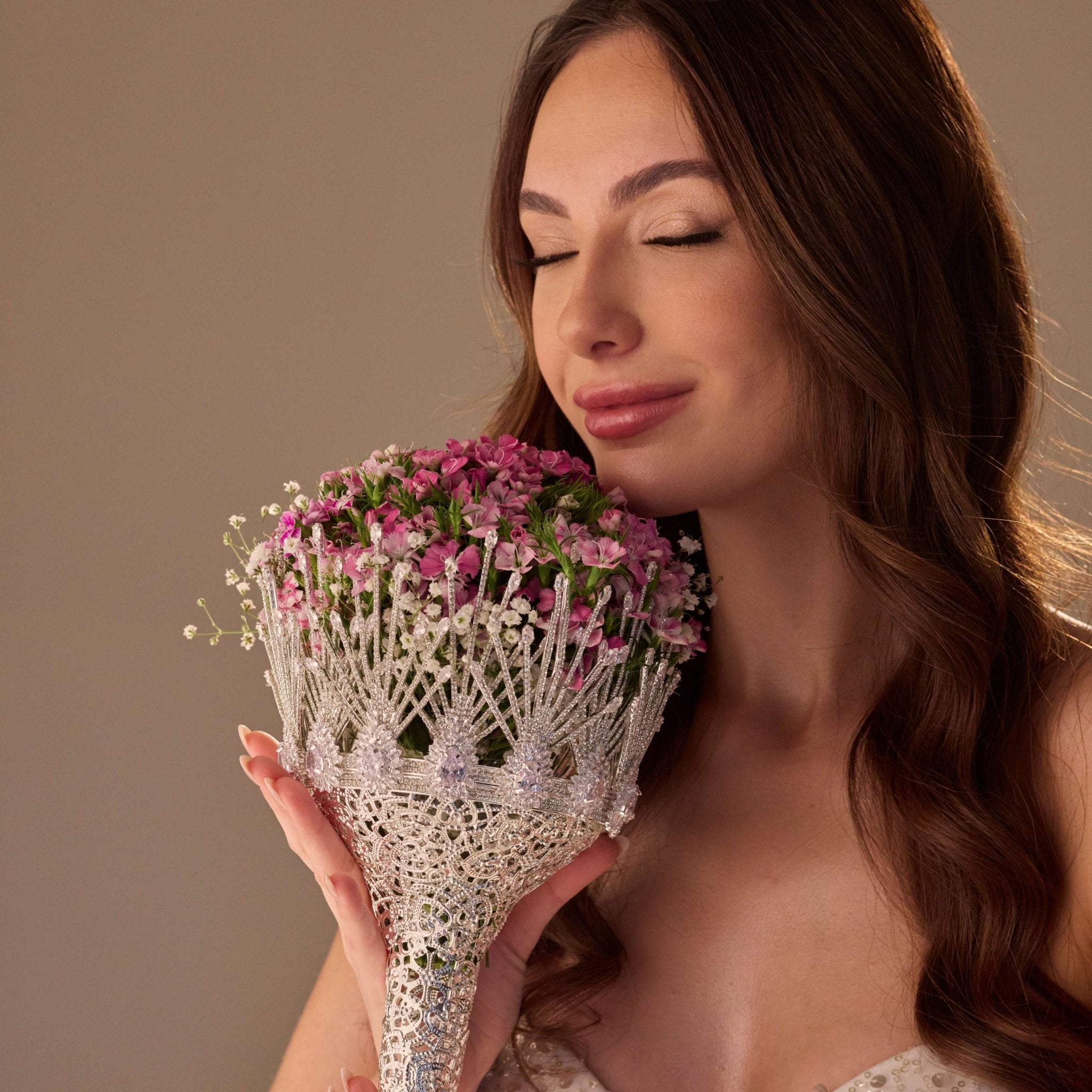 Deluxe Hand Bouquet, Wedding Bouquet - Luzilly Bridal & Apparel