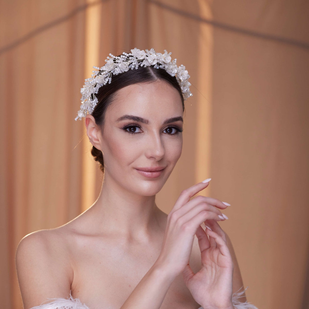 Elegant Bridal Hairband with Pearl - Luzilly Bridal & Apparel