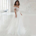 Elegant Lace Light Wedding Dress