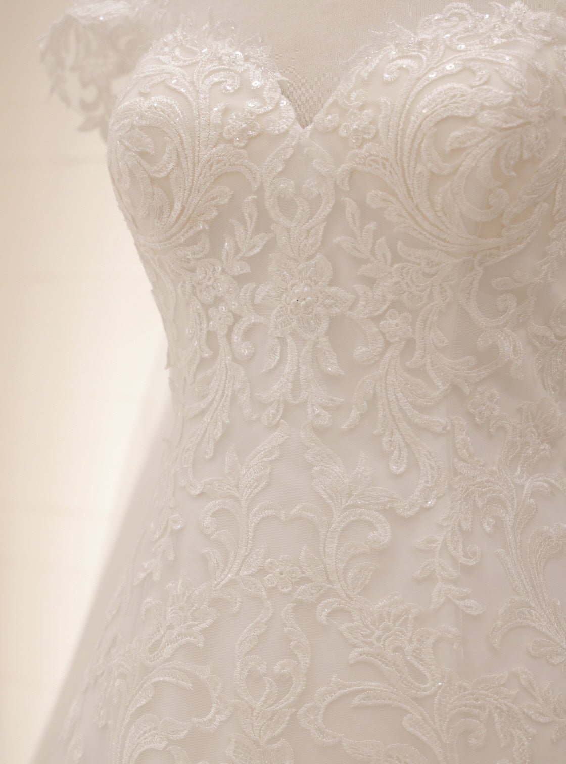 Elegant Off-White Formal Wedding Gown - Luzilly Bridal & Apparel