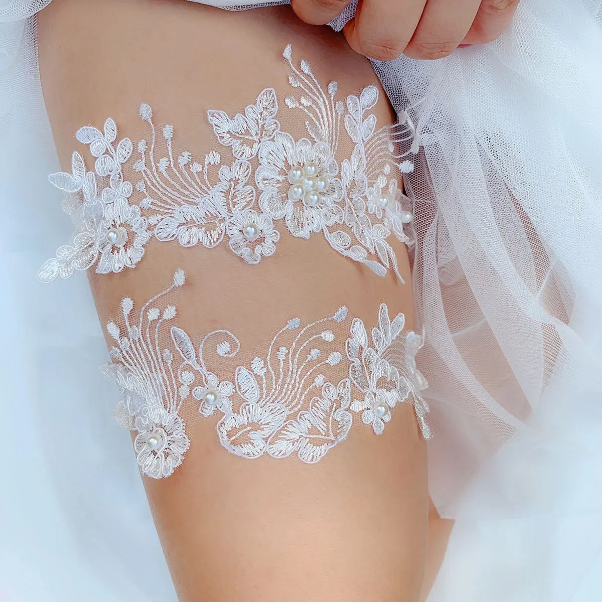 Embroidered Flower and Pearl Bridal Garter - Luzilly Bridal & Apparel