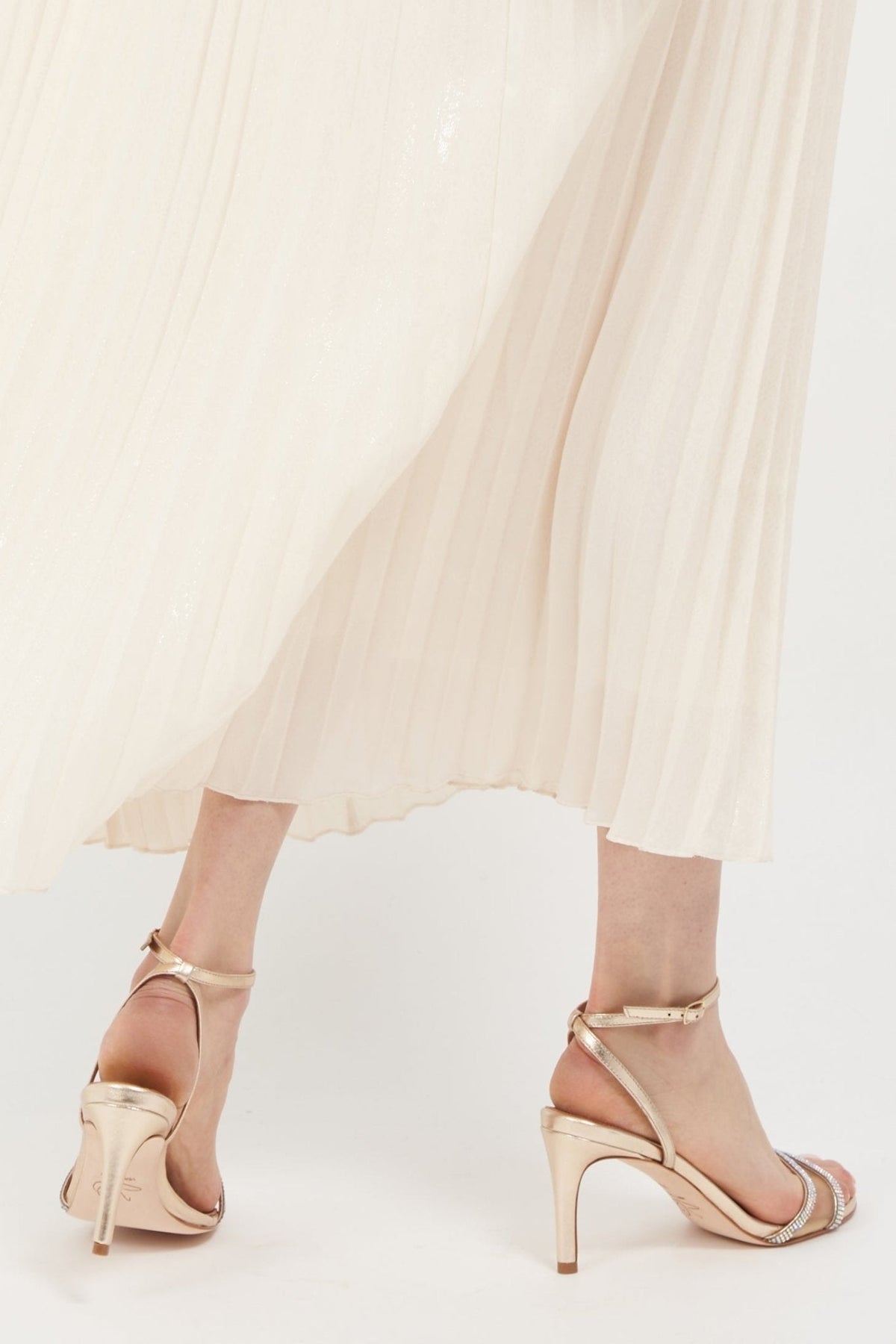 Fame Gold Metallic Luxury Kid Nappa - Luzilly Bridal & Apparel